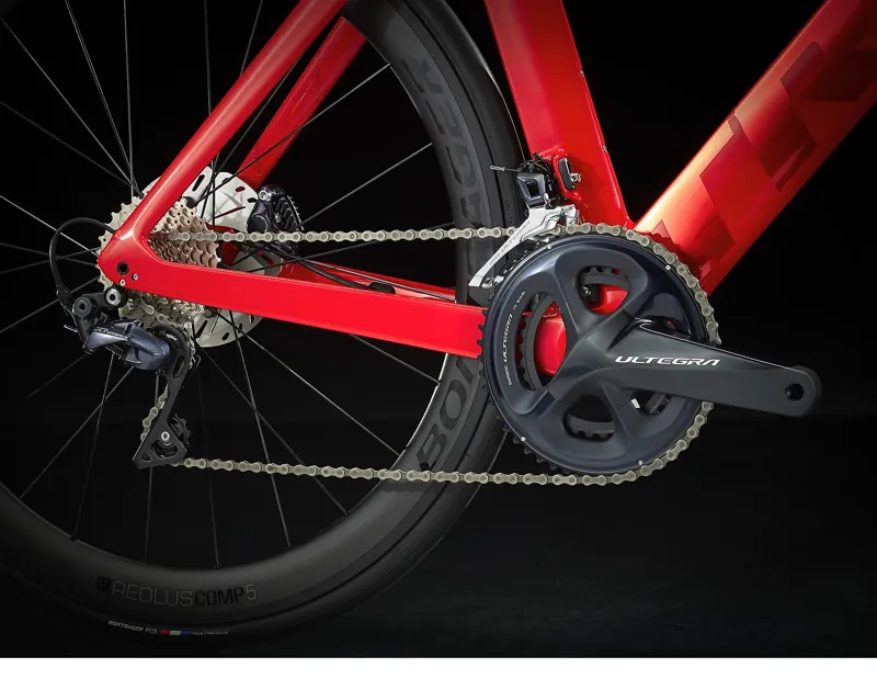 Trek Madone SL 6 Road Bike in Red-3